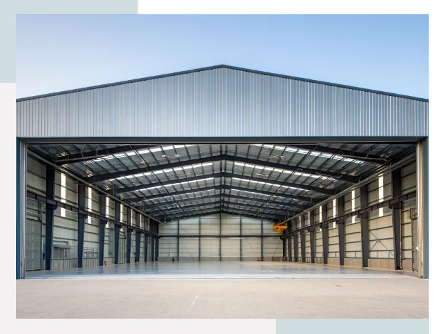 Большие ангары в Нижнем Тагиле